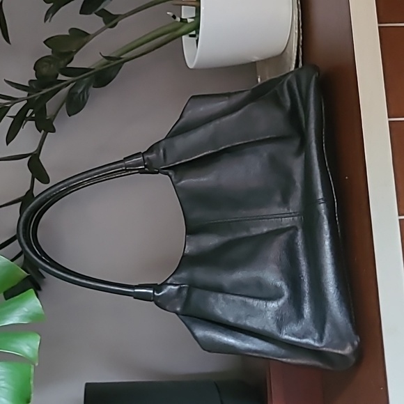 Kate Spade Black Leather Shoulder Purse - Picture 4 of 7